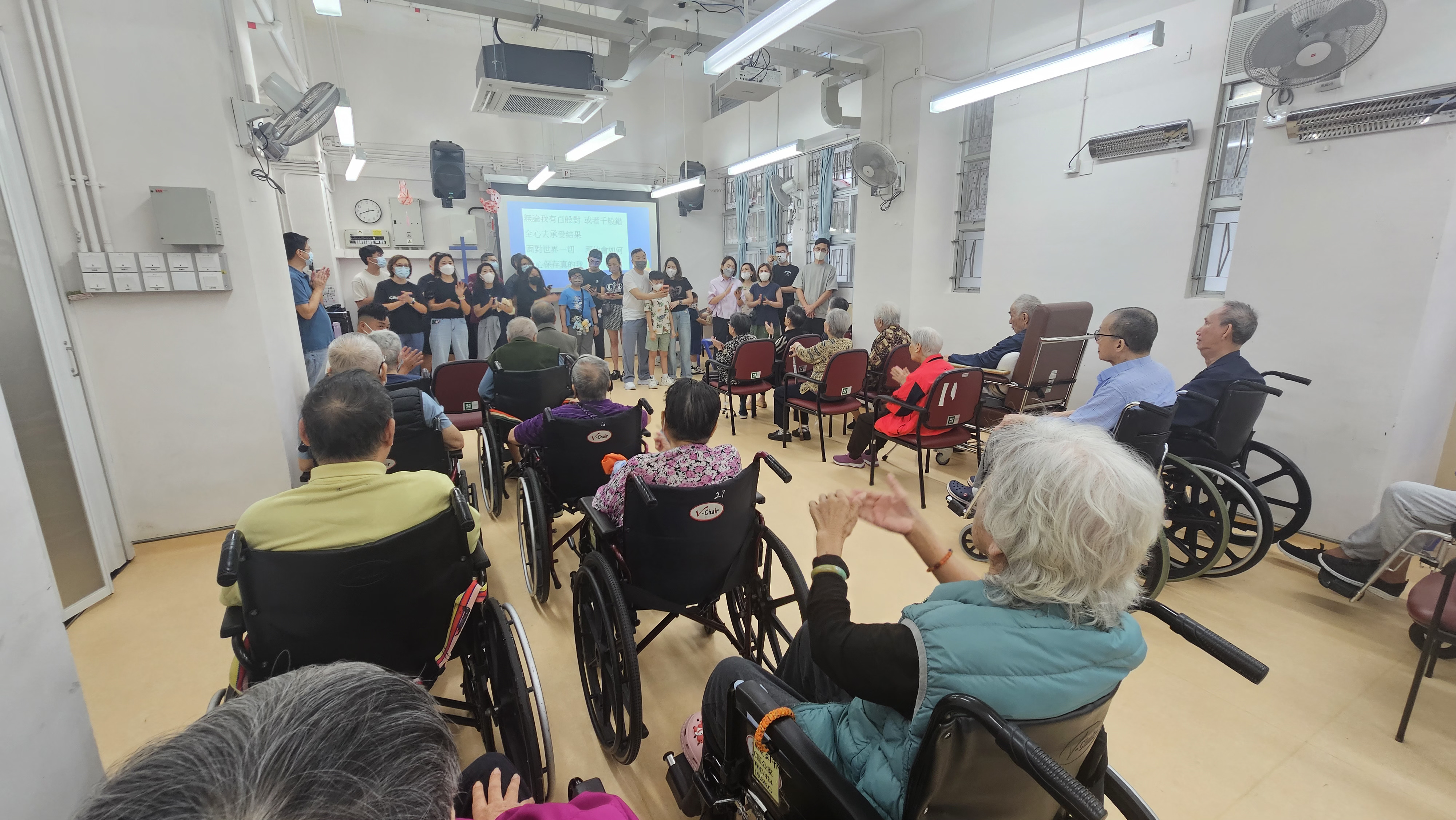 禮賢會九龍堂到訪中秋活動